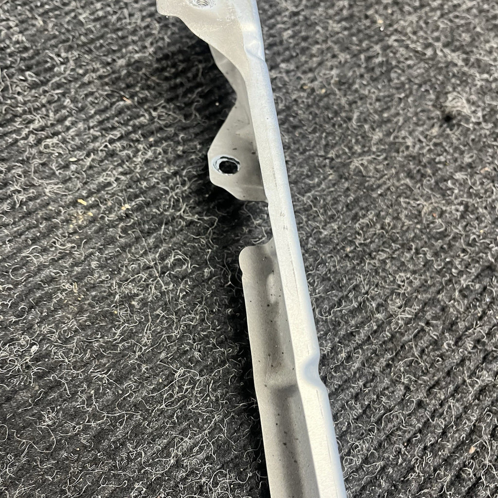 ☑️ 2013-19 Scion FRS Subaru BRZ 86 Front RH Right Side Fender Bracket OEM