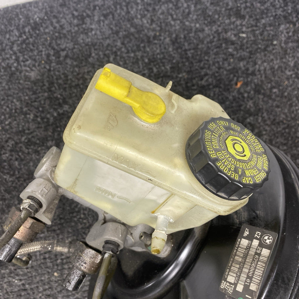 ☑️ 03-08 BMW Z4 E85 E86 Brake Booster Master Cylinder Reservoir OEM 6756800