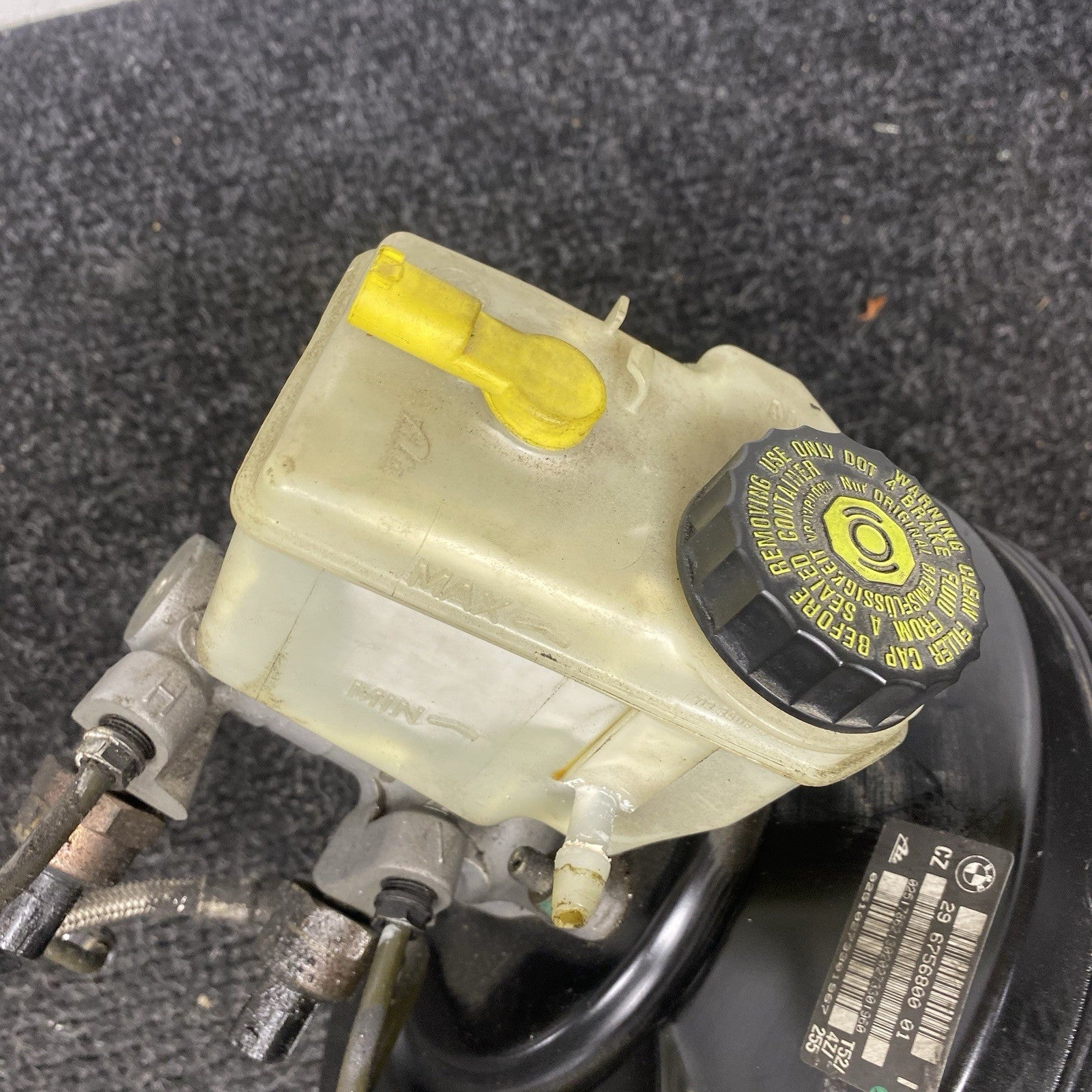 ☑️ 03-08 BMW Z4 E85 E86 Brake Booster Master Cylinder Reservoir OEM 6756800