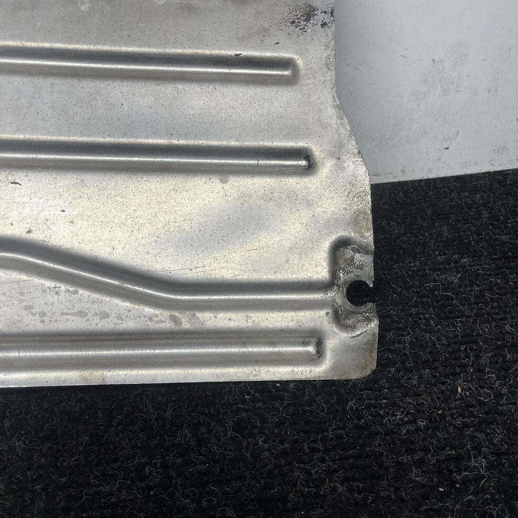 ☑️ 2007-2013 BMW X5 - Center Underbody Shield Panel / Liner 7158386