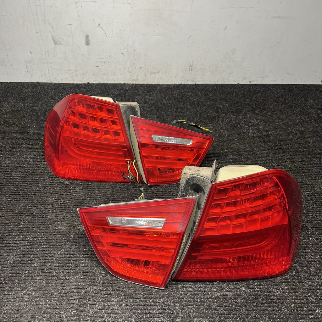 ☑️ BMW E90 335i 328i 2009-11 LCI Tail Light Set Inner & Outers USED OEM