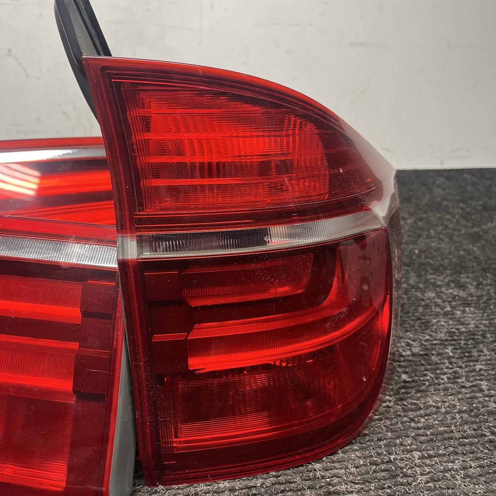 ☑️ BMW X5 E70 2010–2013 Lci Tail Lights Inner & Outer Set (4pcs) OEM