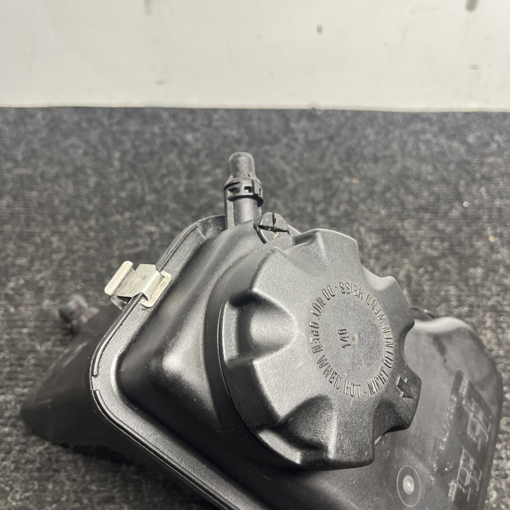 ☑️ 06-13 BMW E82 E88 E90 E92 E93 Radiator Expansion Tank Coolant Reservoir OEM