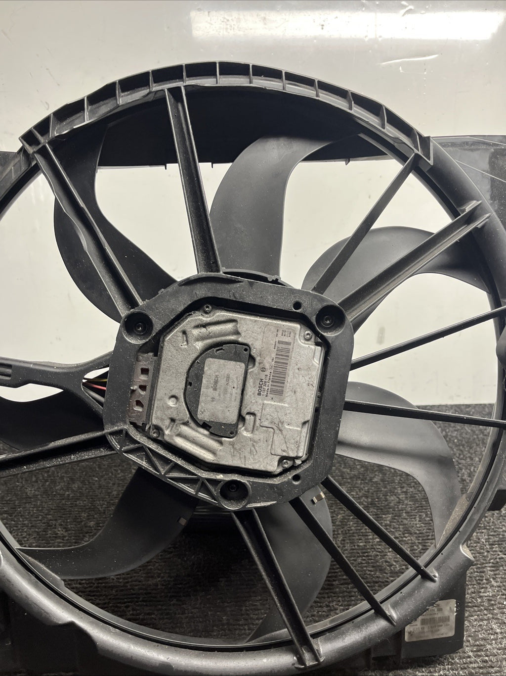 ☑️ 07-13 OEM BMW E88 E90 E92 N54 N55 Engine Radiator Cooling Auxiliary Fan 600W