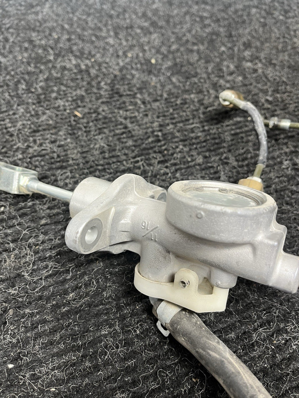 ☑️ 2015-2019 Subaru WRX STI Clutch Master Cylinder OEM 15-19