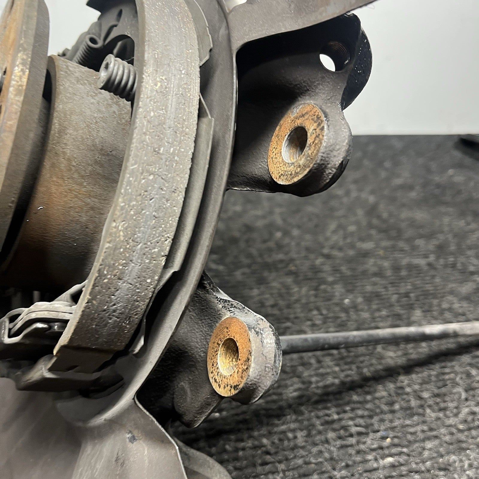 ☑️ 2008-2011 BMW E92 E93 E90 M3 REAR RIGHT SPINDLE KNUCKLE WHEEL HUB BEARING