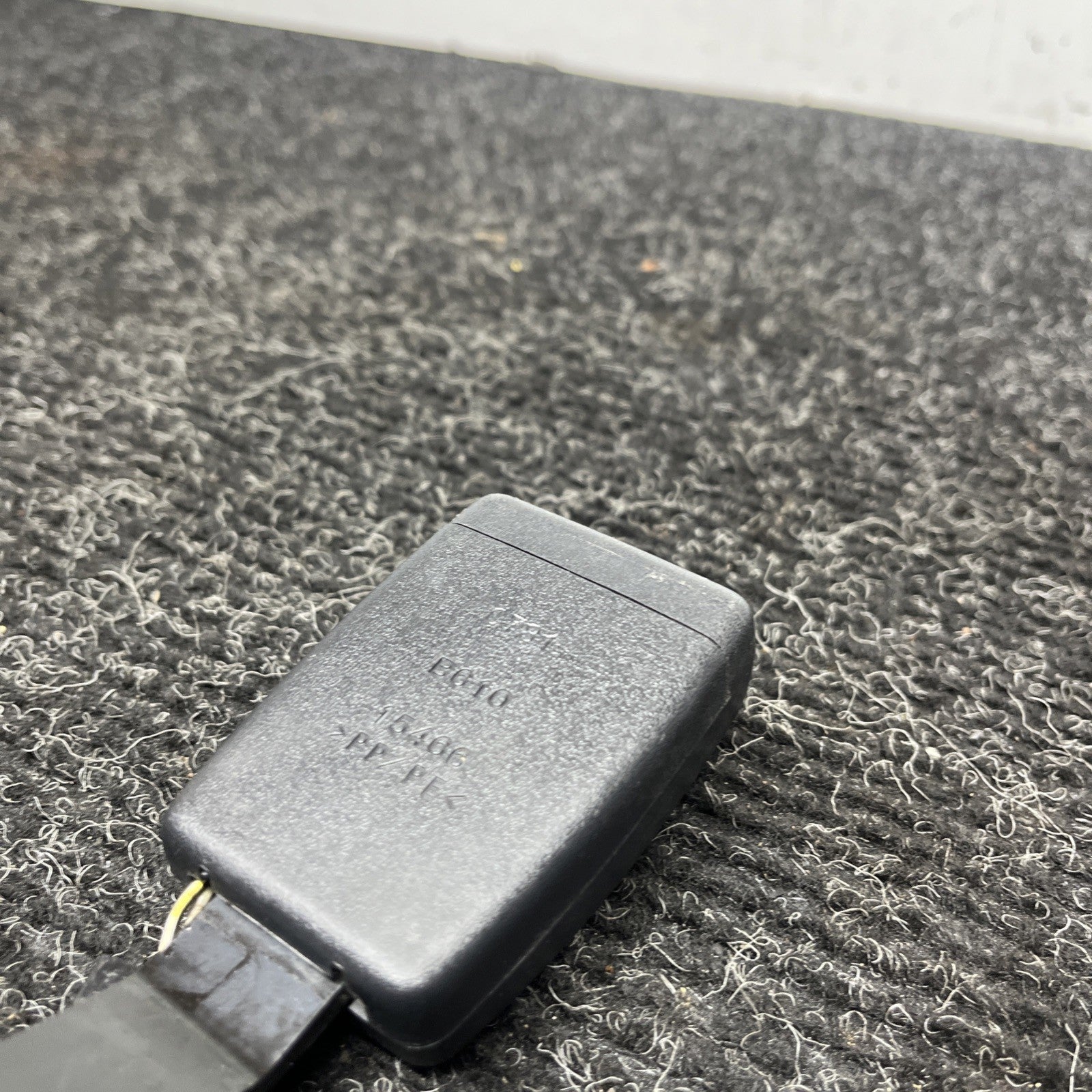 ☑️ 13-20 SUBARU BRZ - PASSENGER RIGHT FRONT SEAT BELT CLIP BUCKLE - OEM