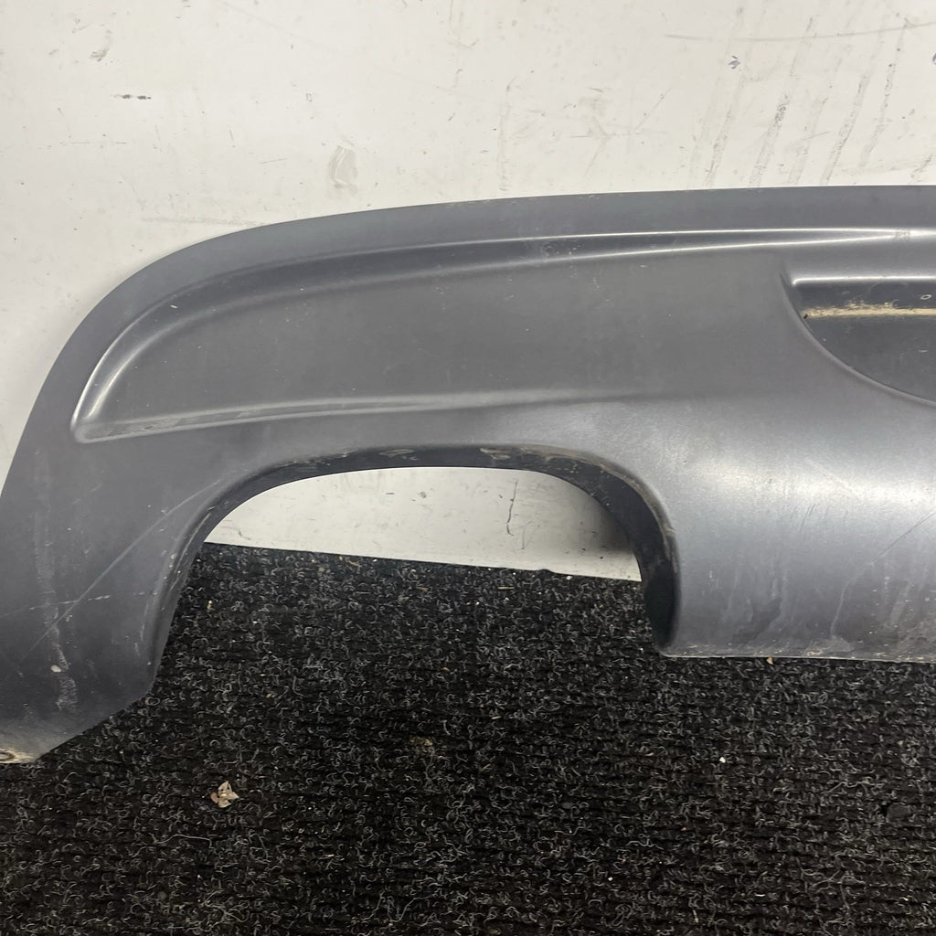 ☑️ 2008-13 BMW E82 E88 128I 135I M-SPORT REAR BUMPER DIFFUSER COVER OEM 8045506