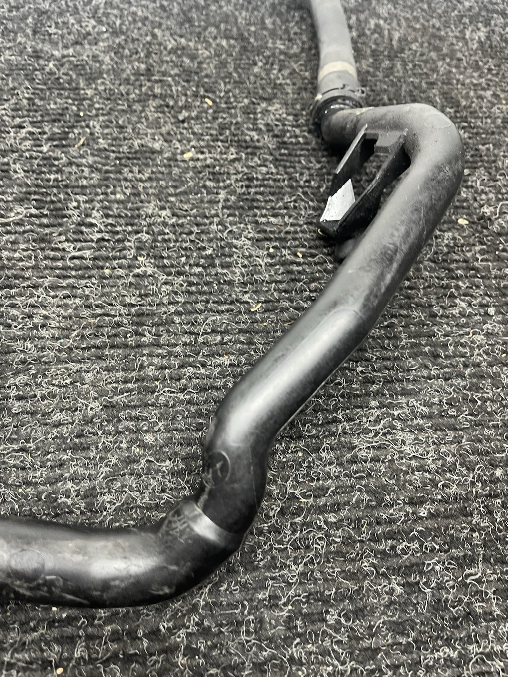 ☑️ 07-15 BMW E90 E92 E84 135i 335i X1 Lower Radiator Thermostat Coolant Hose OEM