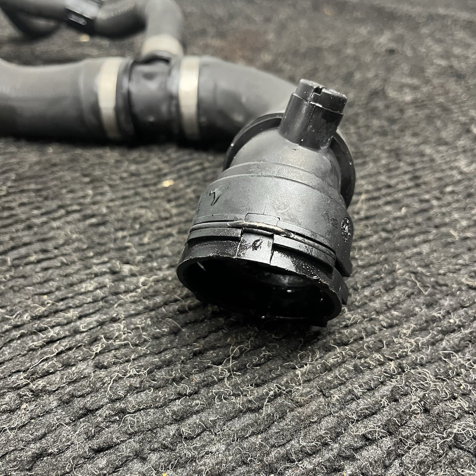 ☑️ 12-16 BMW F22 F30 F32 228i 328i Radiator Coolant Water Hose Pipe 7619256 OEM