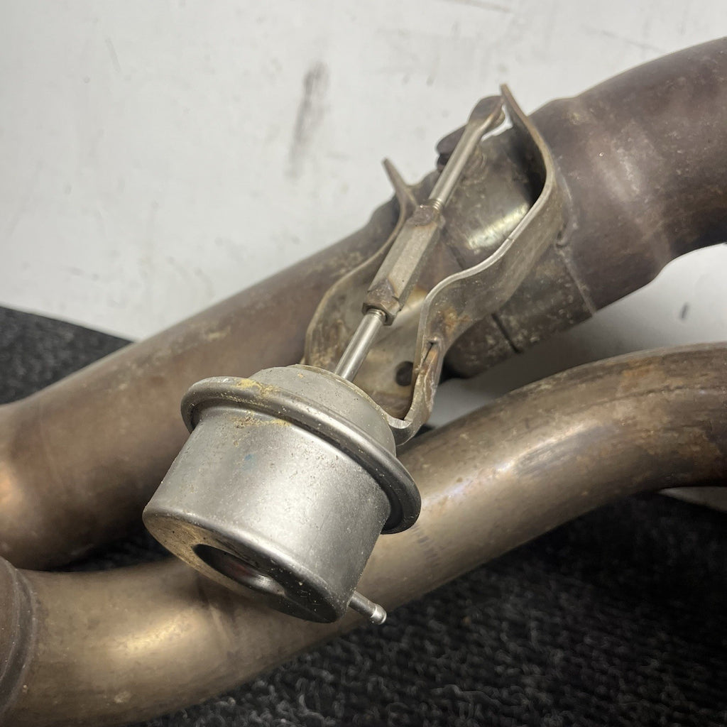 ☑️ 2011-2015 Audi R8 4.2L V8 Rear Exhaust Muffler System OEM