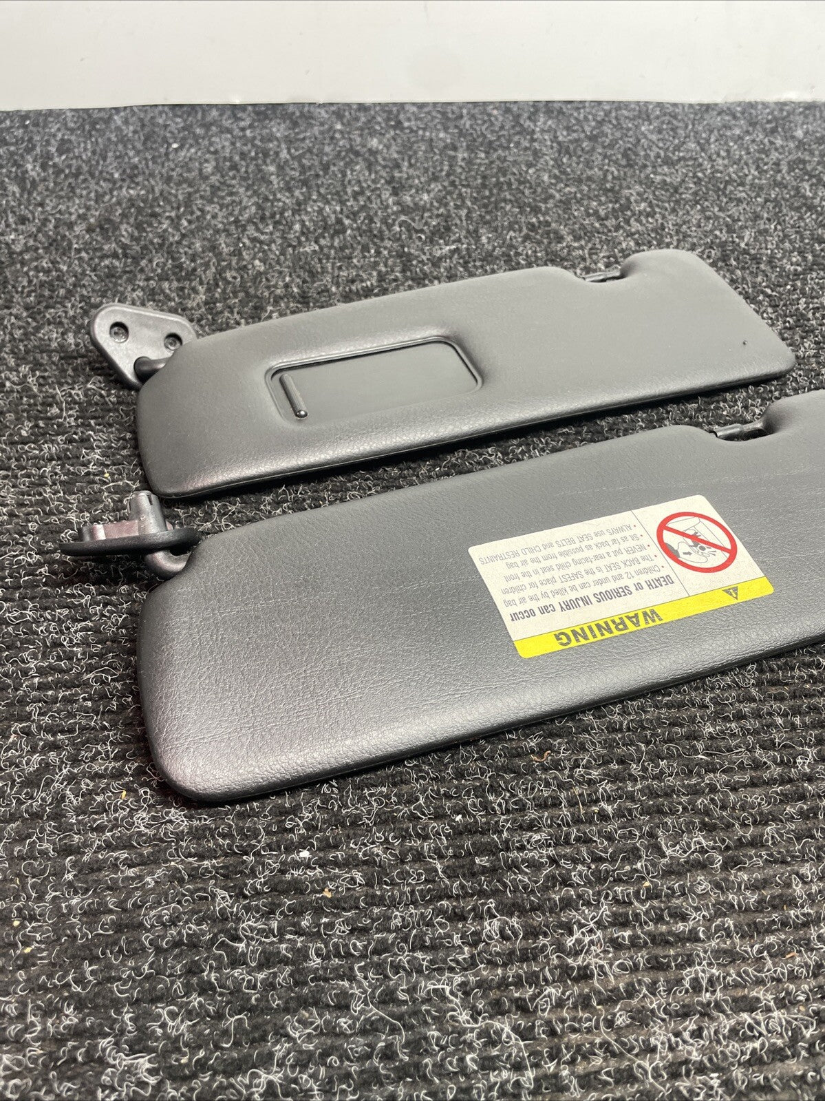 ☑️ 01-06 BMW E46 3-SERIES CONVERTIBLE SET OF 2 FRONT LEFT & RIGHT SUN VISOR OEM