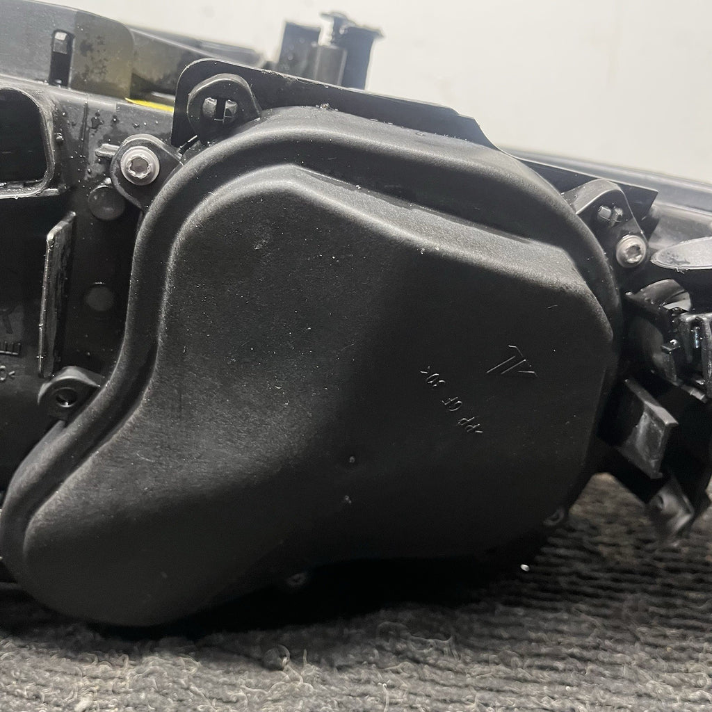 ☑️ 2007-2010 BMW E92 E93 335i Right Passenger Xenon HID Headlight Assembly OEM