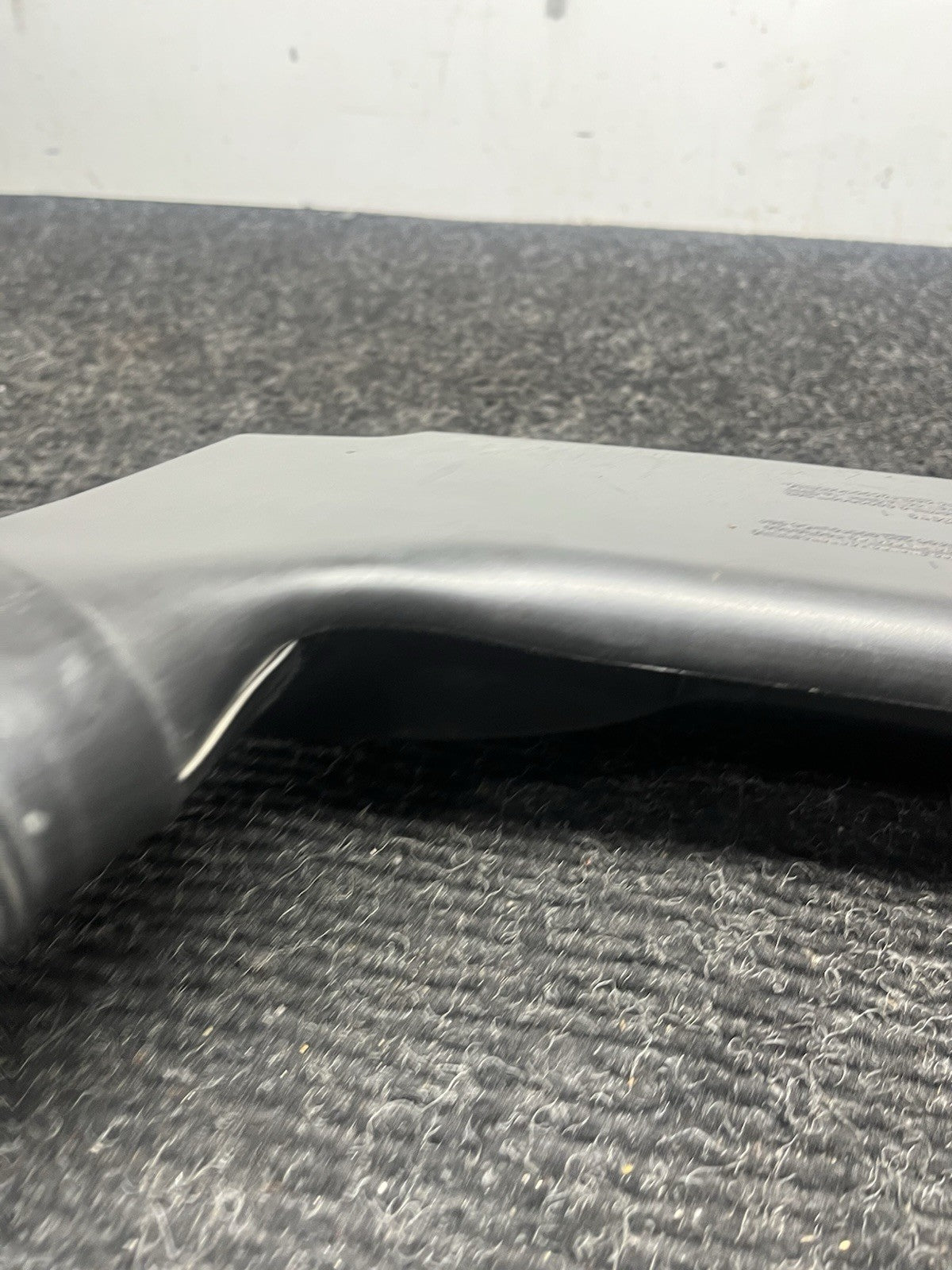 ☑️ 01-06 BMW E46 325i 325ci 330i 330ci 330xi Upper Radiator Air Duct OEM