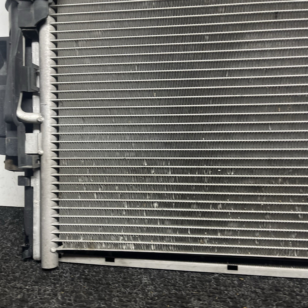☑️ BMW 330i 325i 323i E46 Engine Cooling Radiator 3.0L 6 Cylinder Fits 2001-2006