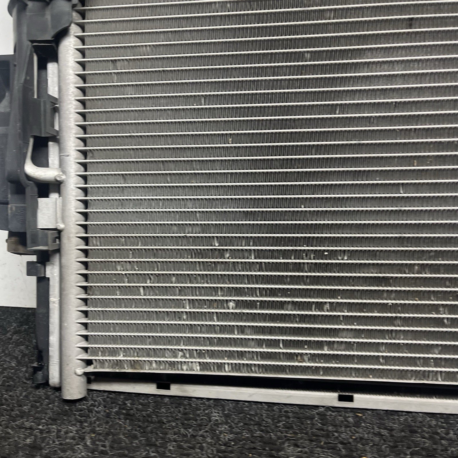 ☑️ BMW 330i 325i 323i E46 Engine Cooling Radiator 3.0L 6 Cylinder Fits 2001-2006