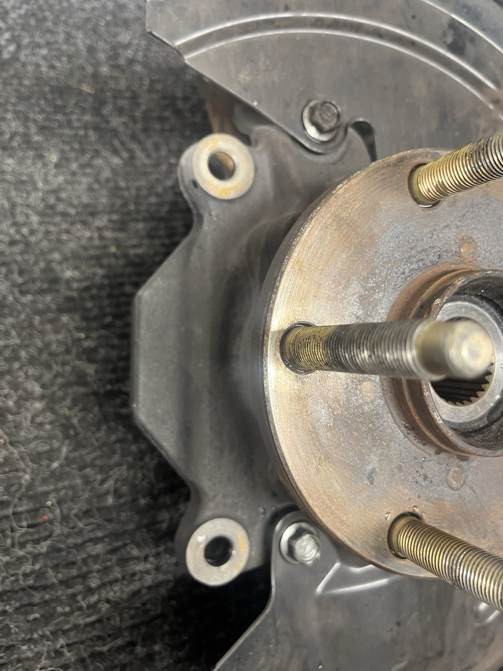 ☑️ 2015-2021 SUBARU WRX STI FRONT SUSPENSION RIGHT SIDE SPINDLE KNUCKLE HUB OEM