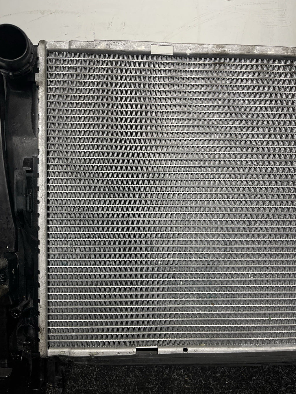 ☑️ 07-13 BMW E92 N54 335i RADIATOR M/T MANUAL TRANSMISSION W CONDENSER OEM
