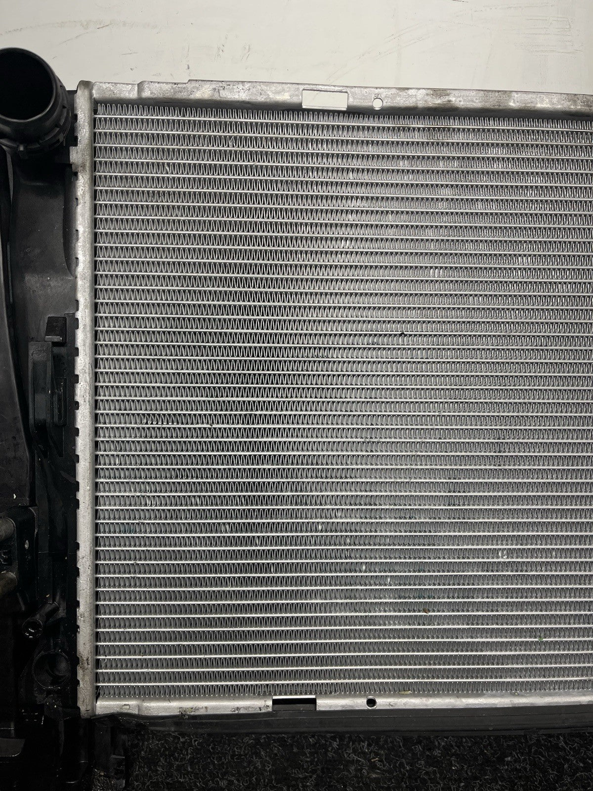 ☑️ 07-13 BMW E92 N54 335i RADIATOR M/T MANUAL TRANSMISSION W CONDENSER OEM