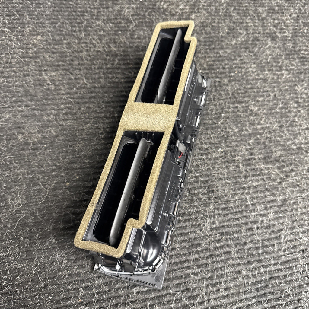 ☑️ 08-16 AUDI 8T A5 S5 RS5 A4 S4 CENTER DASHBOARD DASH AIR VENT TRIM OEM