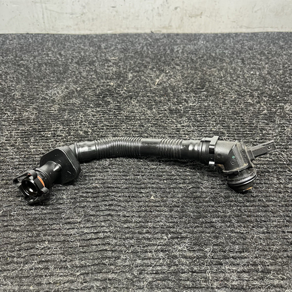☑️ 07-10 OEM BMW E90 E92 E93 N54 Engine Valve Cover Vent Hose Pipe