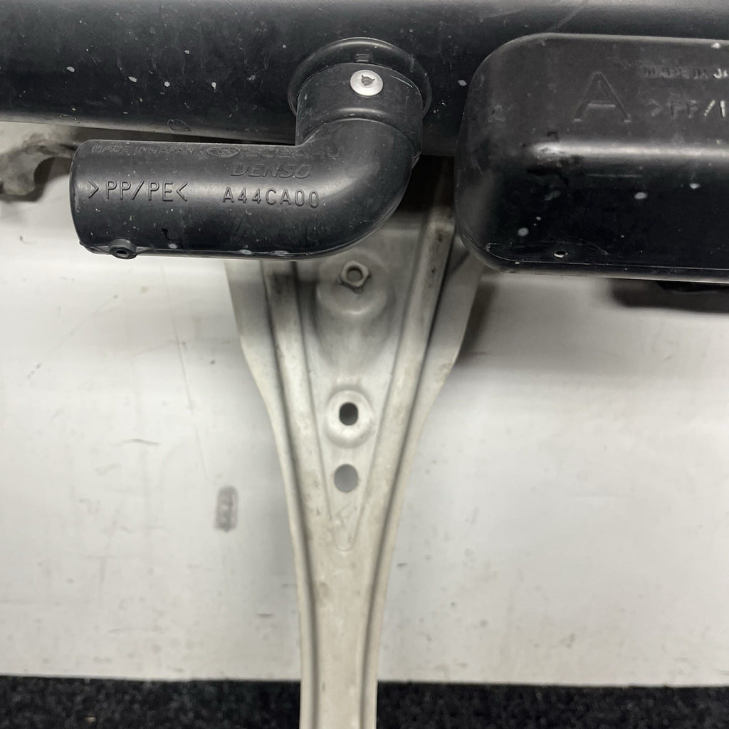 ☑️ 2013-2019 Subaru BRZ Scion FRS Radiator Upper T Bar Bracket W/ Air Duct OEM