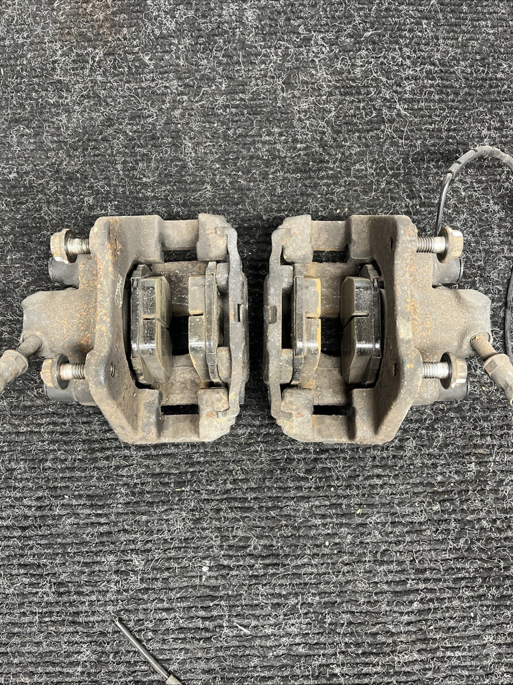 ☑️ 01-06 BMW E46 330i 330Ci RWD SET OF 2 REAR LEFT & RIGHT BRAKE CALIPER OEM