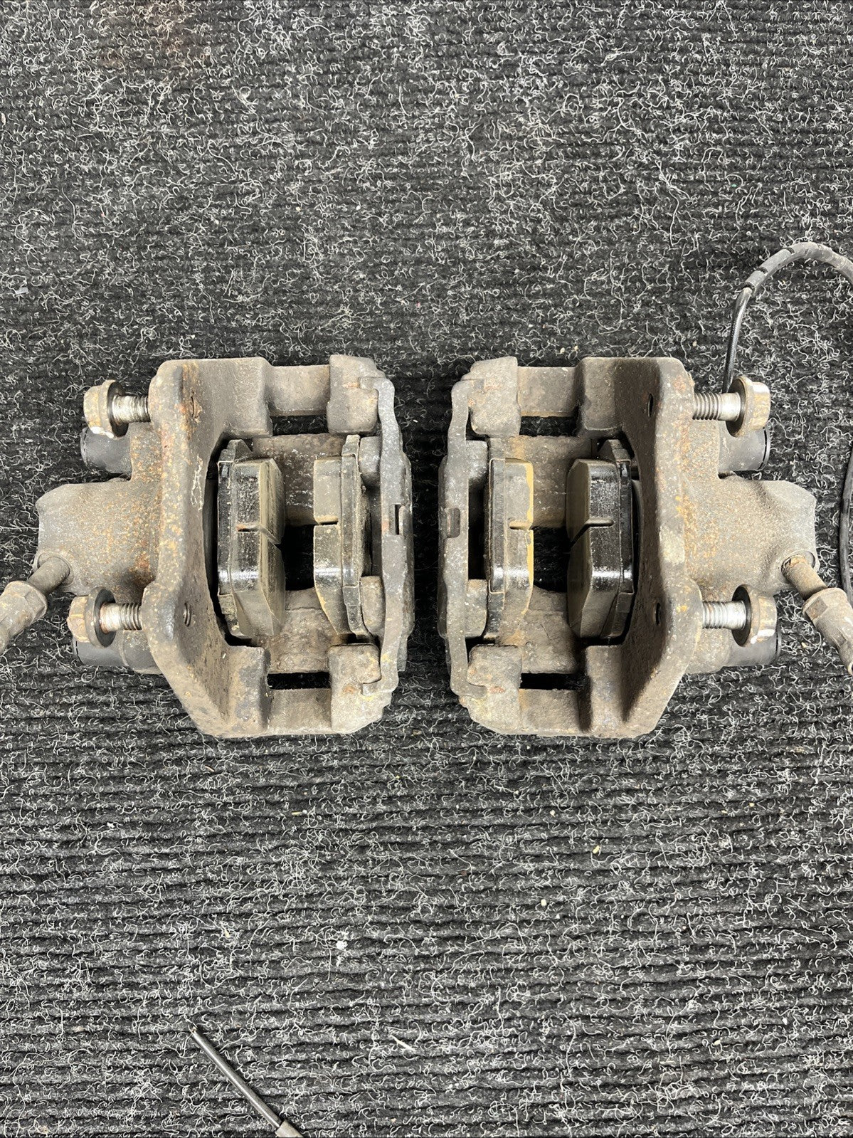☑️ 01-06 BMW E46 330i 330Ci RWD SET OF 2 REAR LEFT & RIGHT BRAKE CALIPER OEM