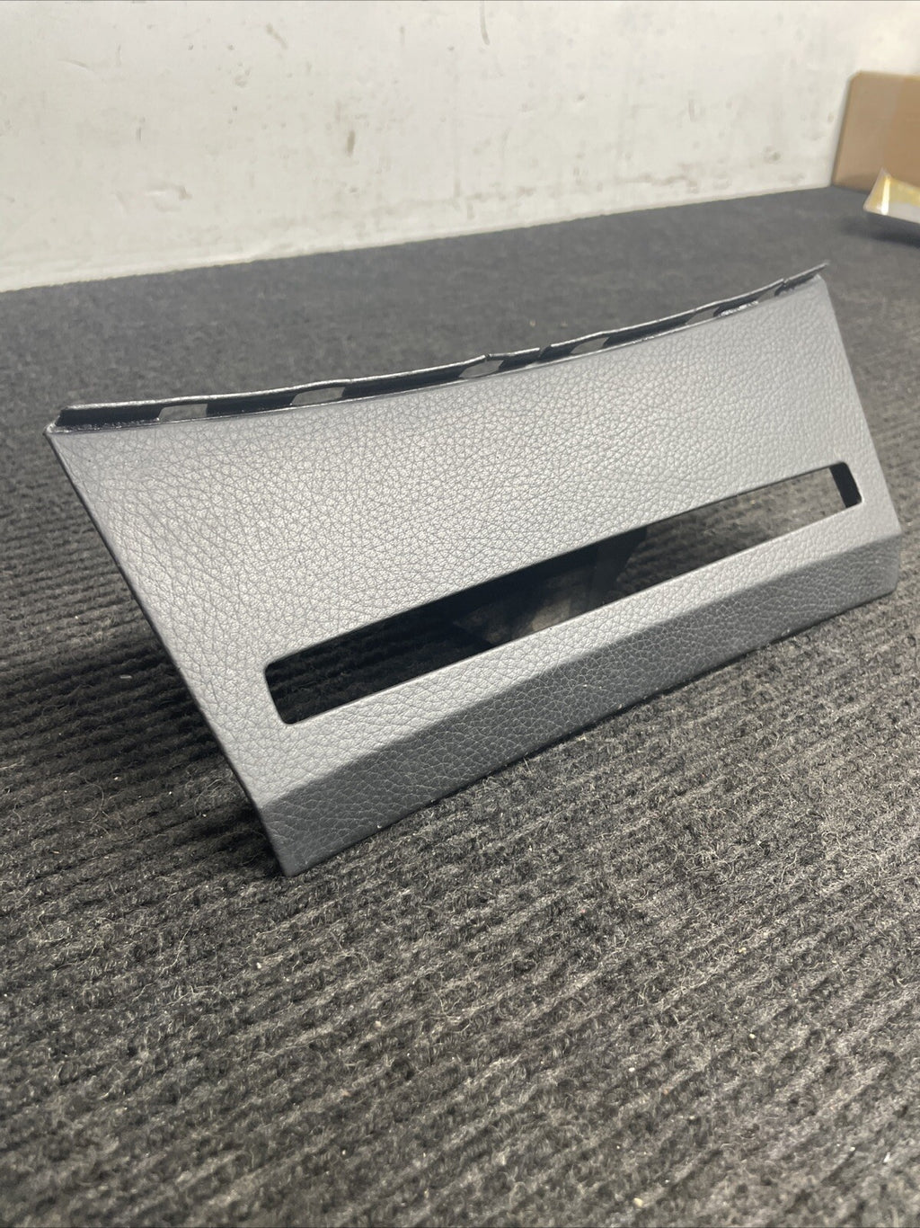 ☑️ 2006-2010 BMW M5 E60 CENTER CONSOLE UNDER PANEL TRIM OEM - 7906380