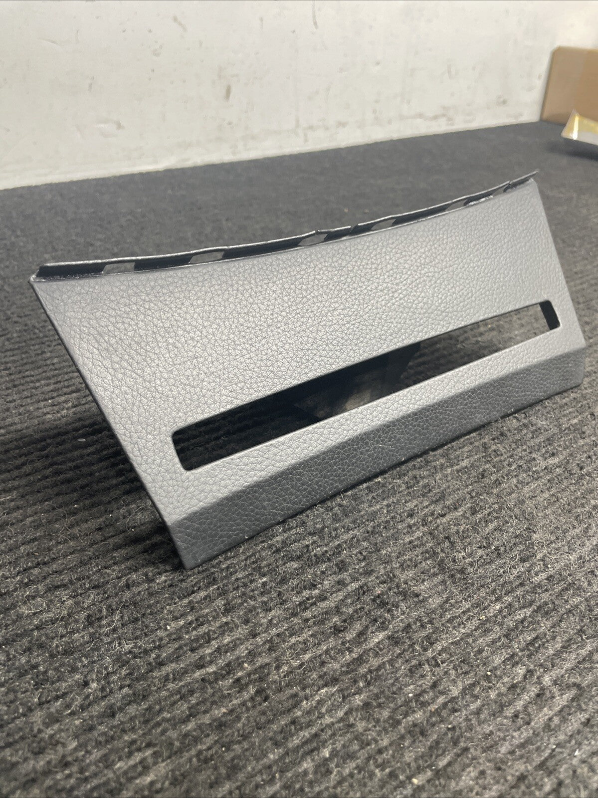 ☑️ 2006-2010 BMW M5 E60 CENTER CONSOLE UNDER PANEL TRIM OEM - 7906380