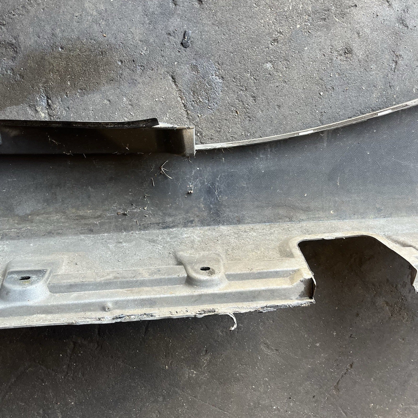 ☑️ 03-08 BMW E85 Z4 LEFT SIDE SKIRT ROCKER PANEL MOLDING TITAN SILVER OEM