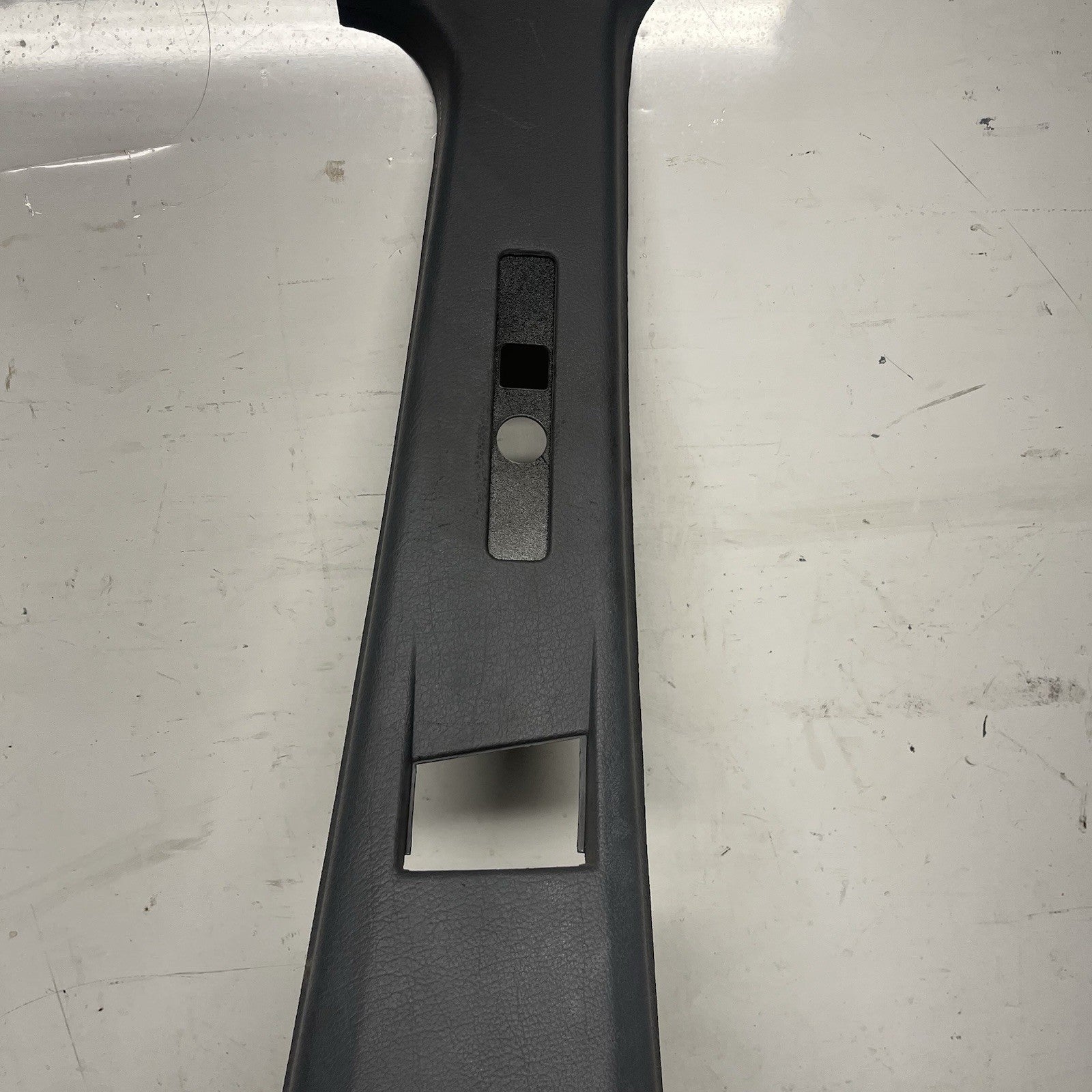 ☑️ 1992-1998 OEM BMW E36 M3 325 318 SEDAN PASSENGER B PILLAR INTERIOR TRIM PANEL