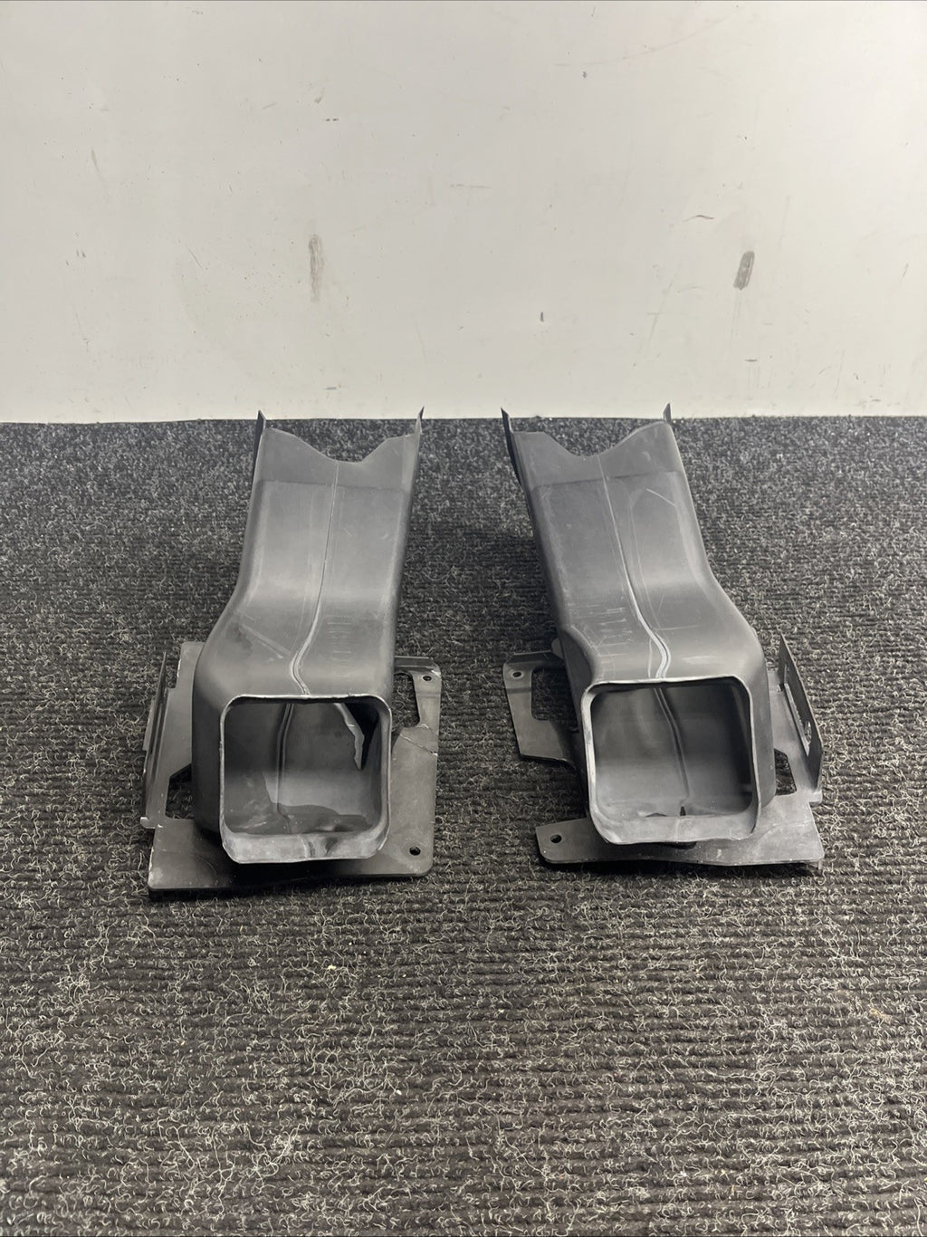 ☑️ 00-06 Genuine BMW 3 Series E46 Coupe Convertible M Sport Front Air Ducts PAIR
