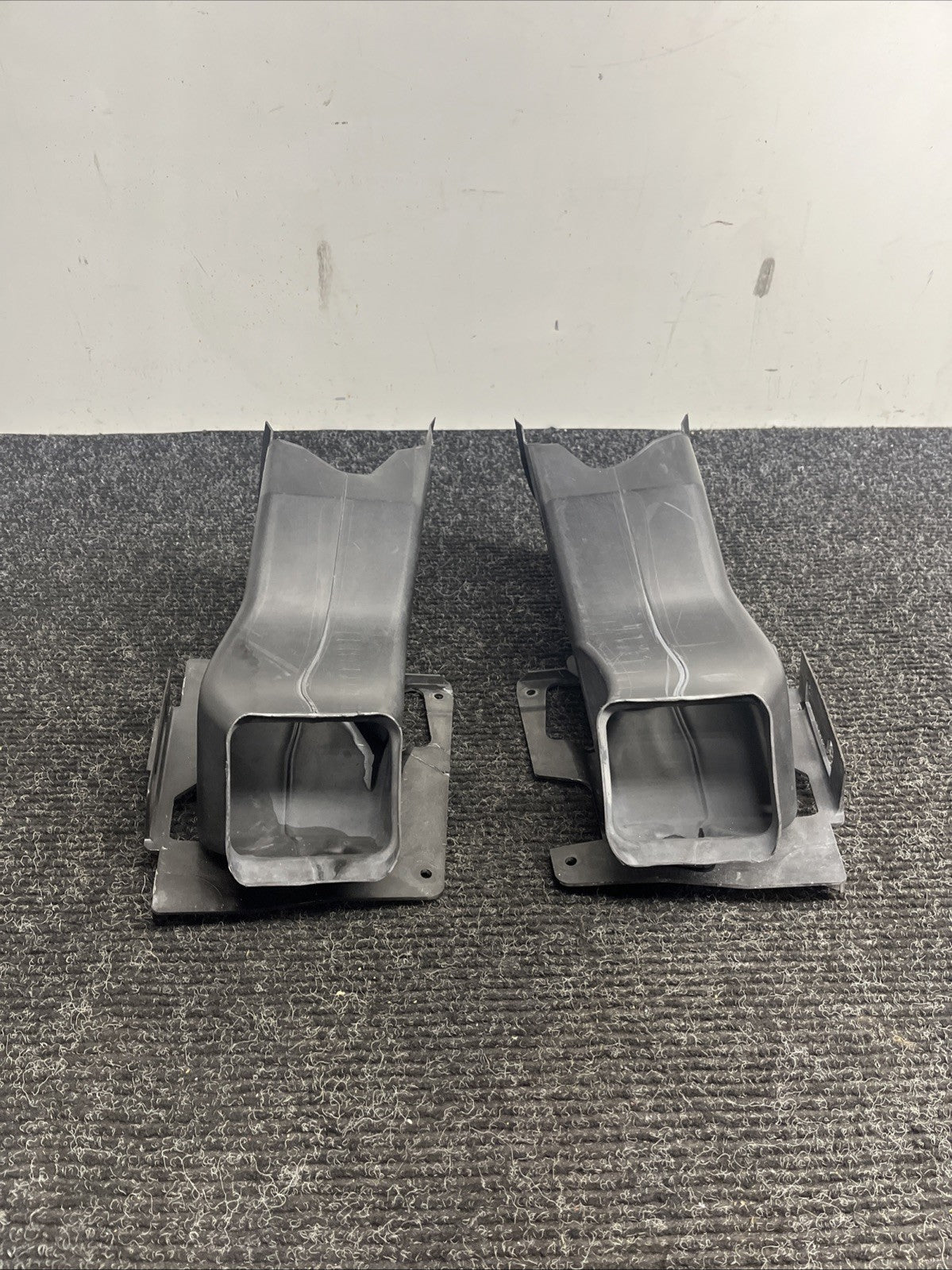 ☑️ 00-06 Genuine BMW 3 Series E46 Coupe Convertible M Sport Front Air Ducts PAIR