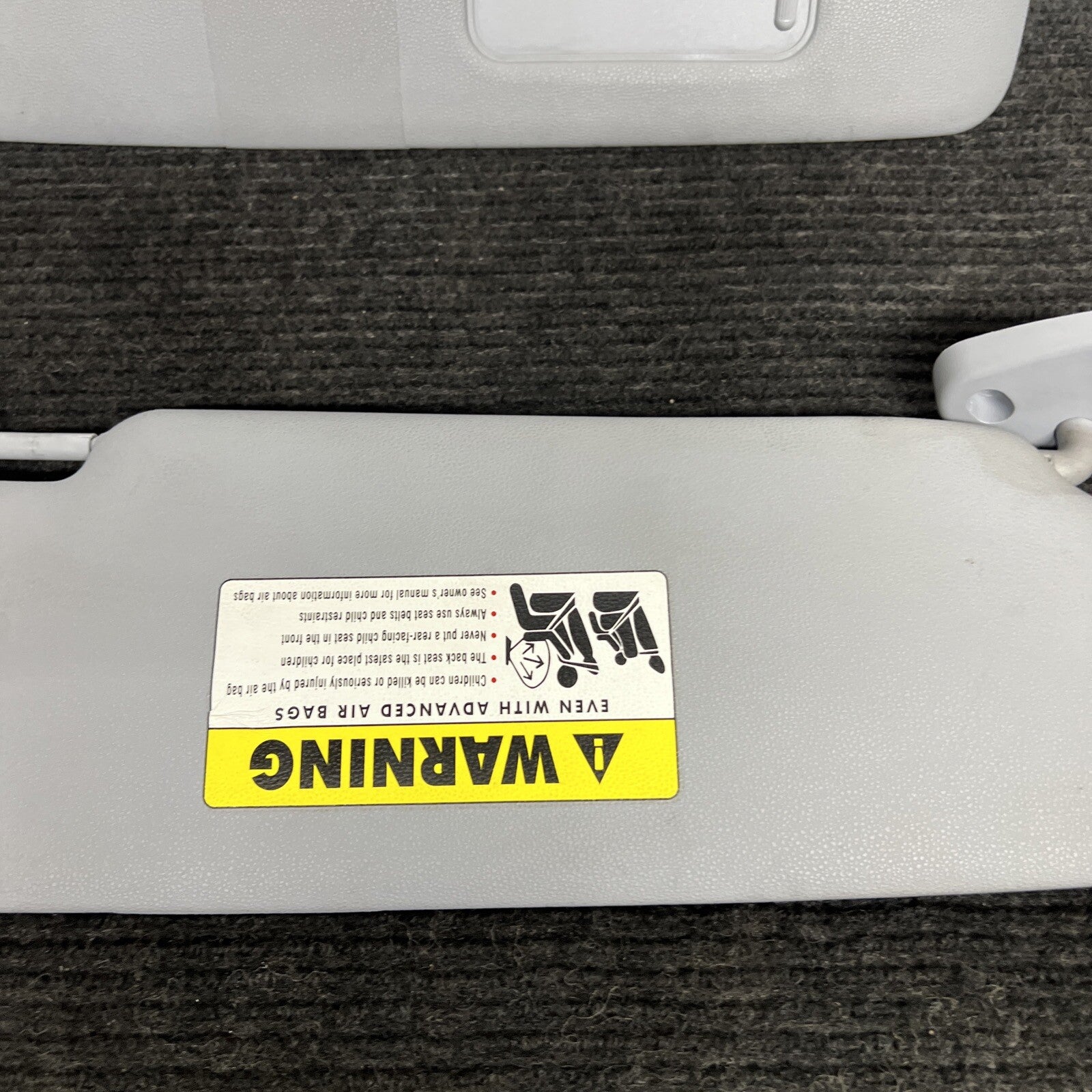 ☑️ BMW E82 128 135 Left Driver Upper Sun Shade Visor Blind Trim Set Cover Oem