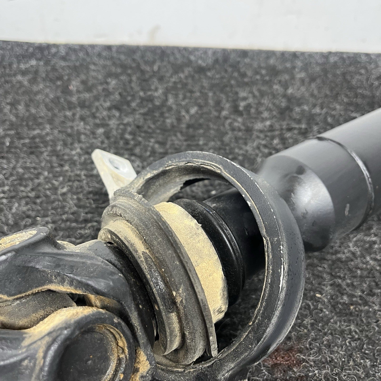 ☑️ 09-13 BMW 335i 335d E90 AT Auto Rear Driveshaft Drive Prop Shaft 1447mm NOTE