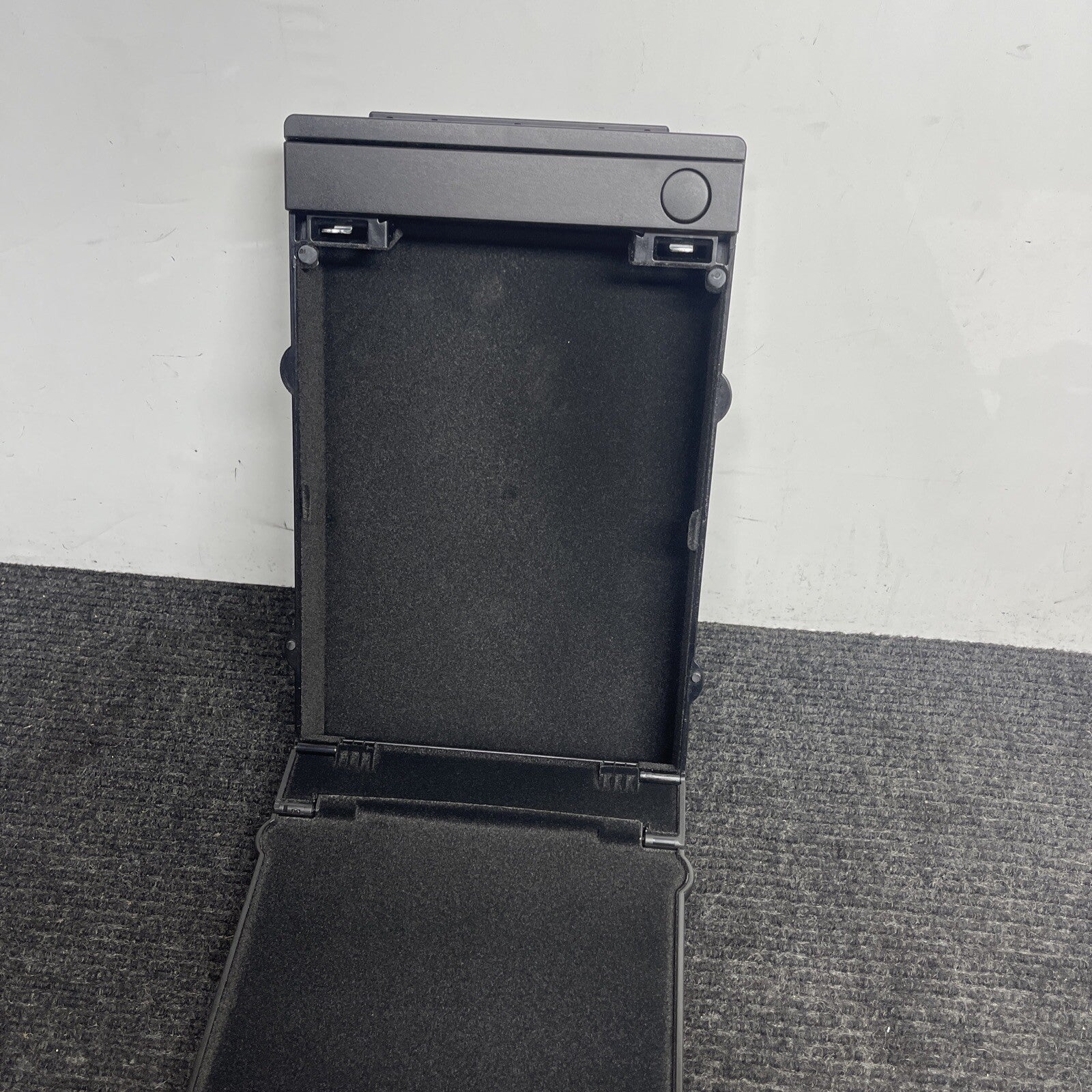 ☑️ 2008 - 2013 BMW M3 E92 Coupe Rear Seat Fold Down Tray Oem 8038550