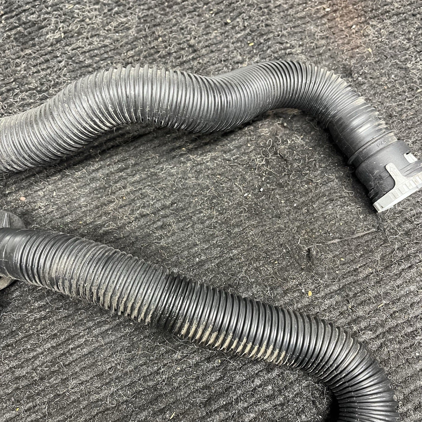 ☑️ 07-10 OEM BMW E90 E92 E93 335 Charge Pipe Diverter Valves Induction Pipe N54