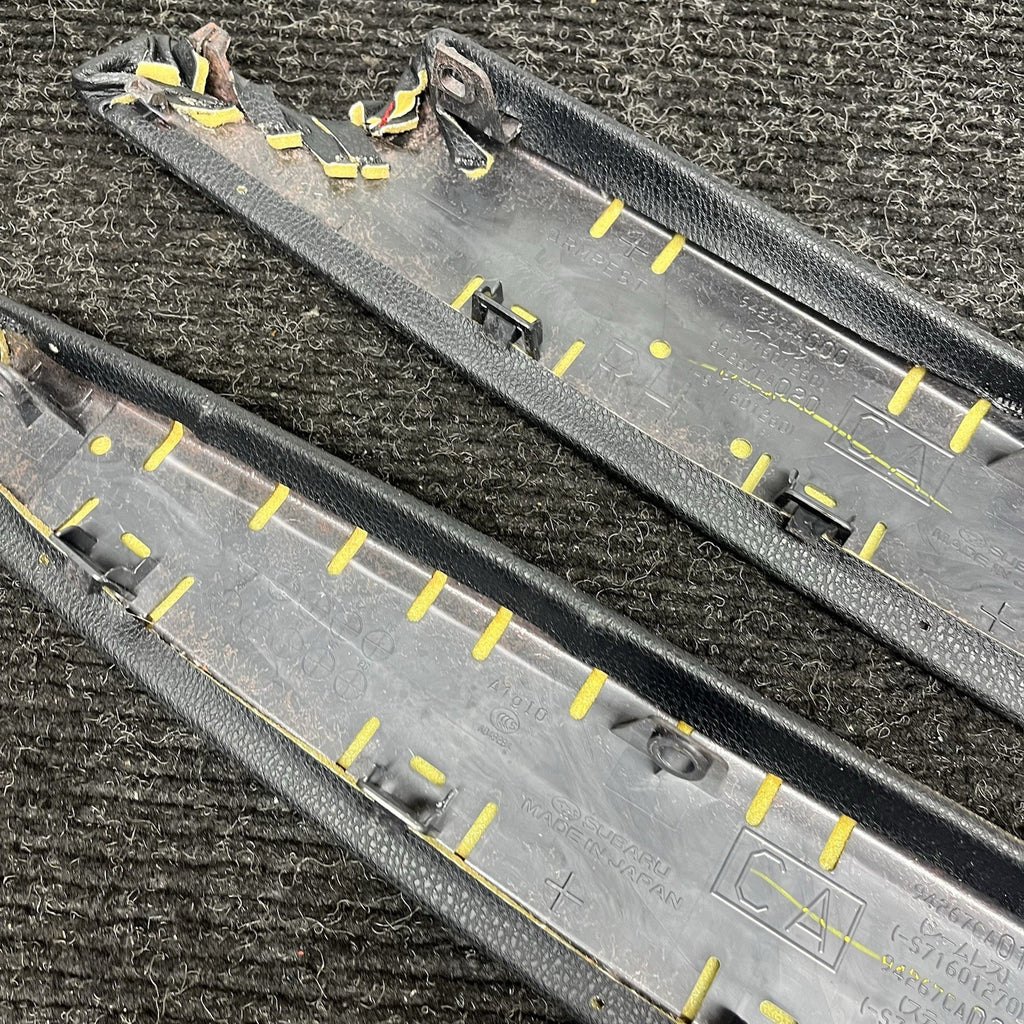 ☑️ 2013 SUBARU BRZ GT86 FR-S FRONT LEFT RIGHT DOOR TRIM PANEL BLACK RED OEM