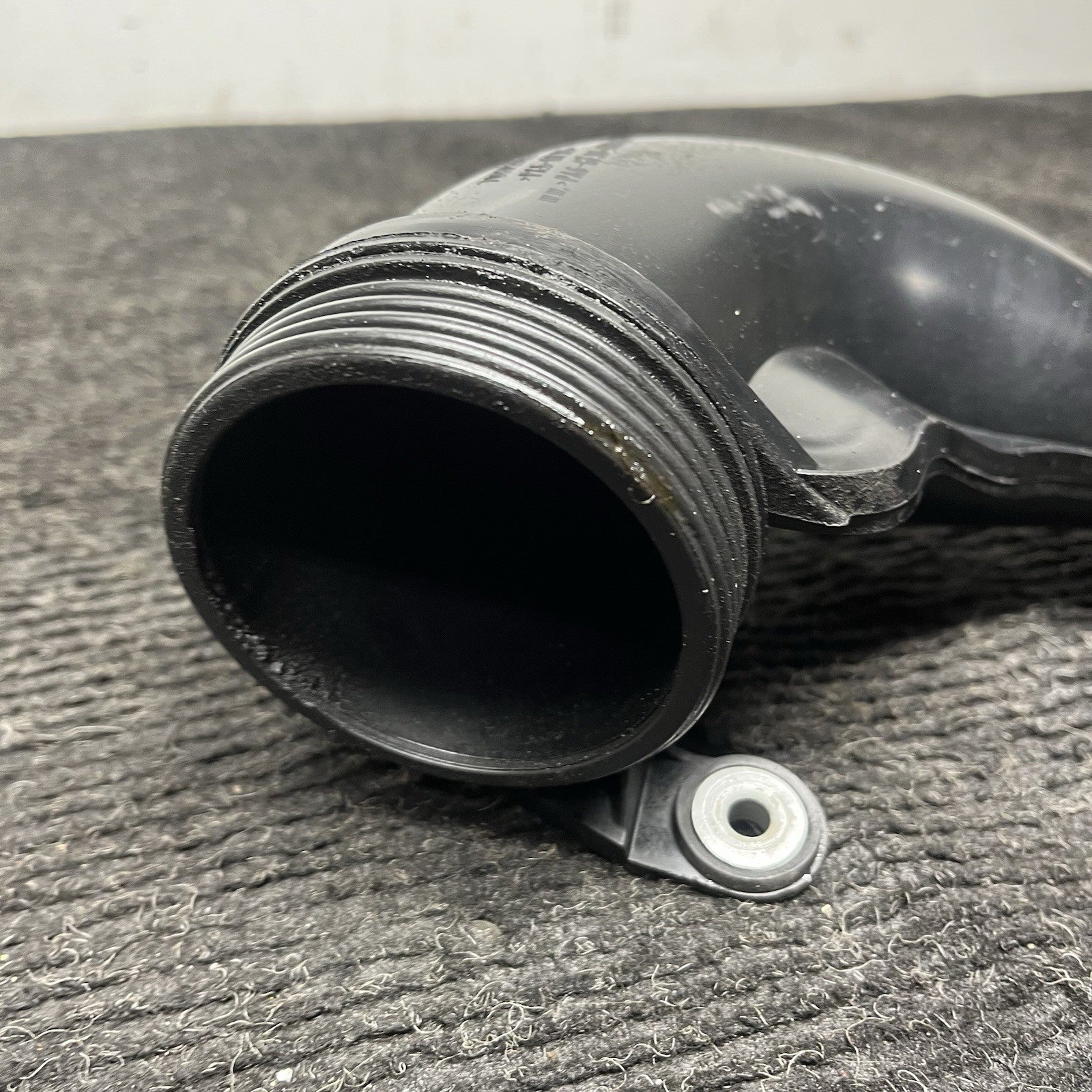 ☑️ 07-13 BMW E90 E92 335i Engine Air Intake Duct Hose Tube Pipe 13717599290 OEM