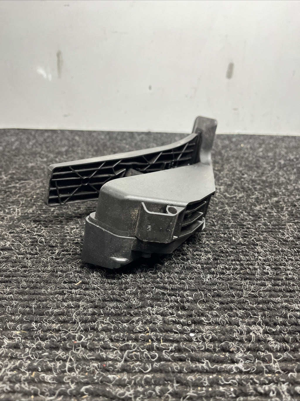 ☑️ Manual Transmission Accelerator Pedal Module BMW OEM E88 E82 135i 128i 08-13