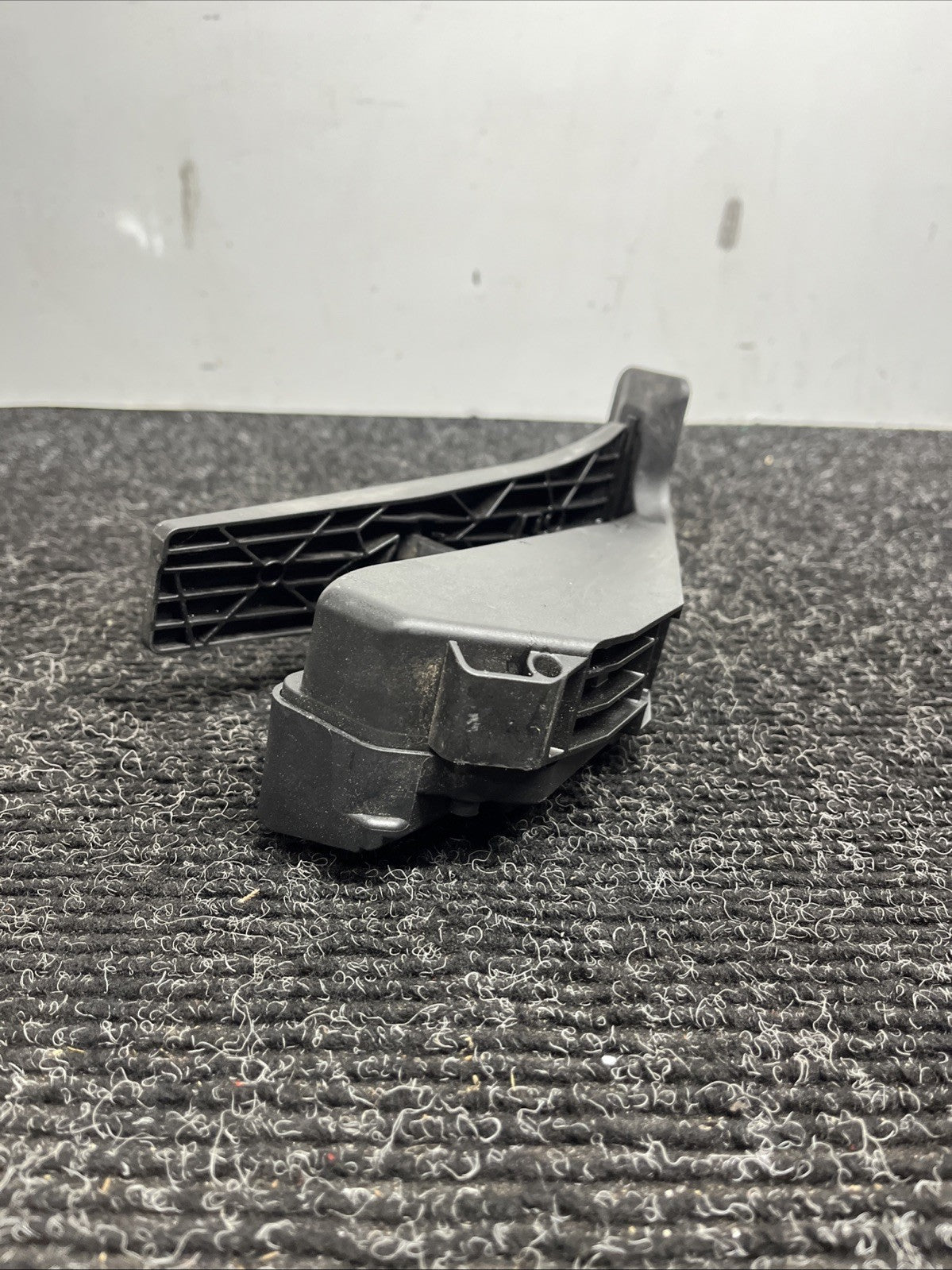 ☑️ Manual Transmission Accelerator Pedal Module BMW OEM E88 E82 135i 128i 08-13