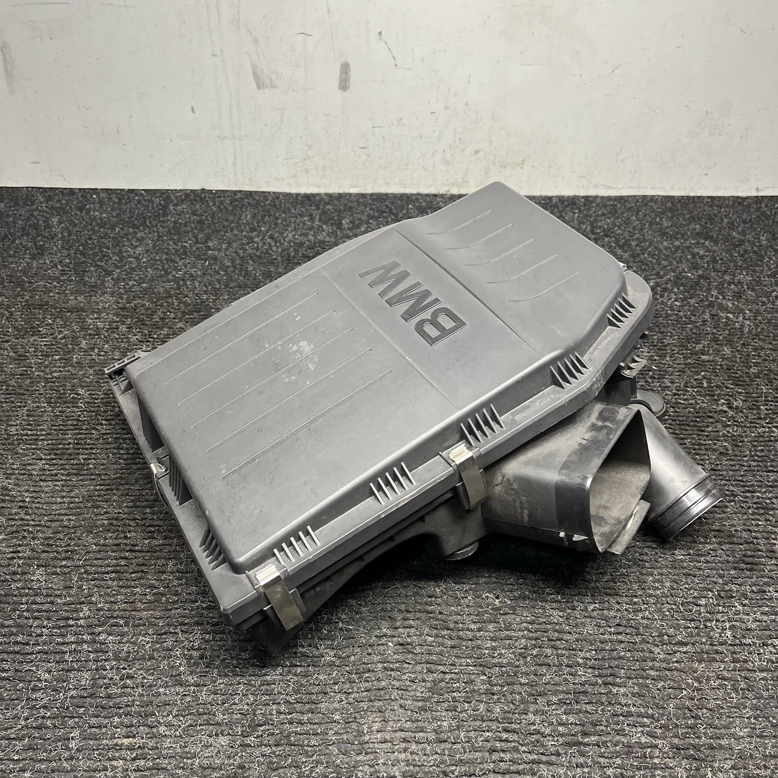 ☑️ 07-13 OEM BMW E82 E88 E90 E92 E93 335 N54 AirBox Air Box Filter Housing