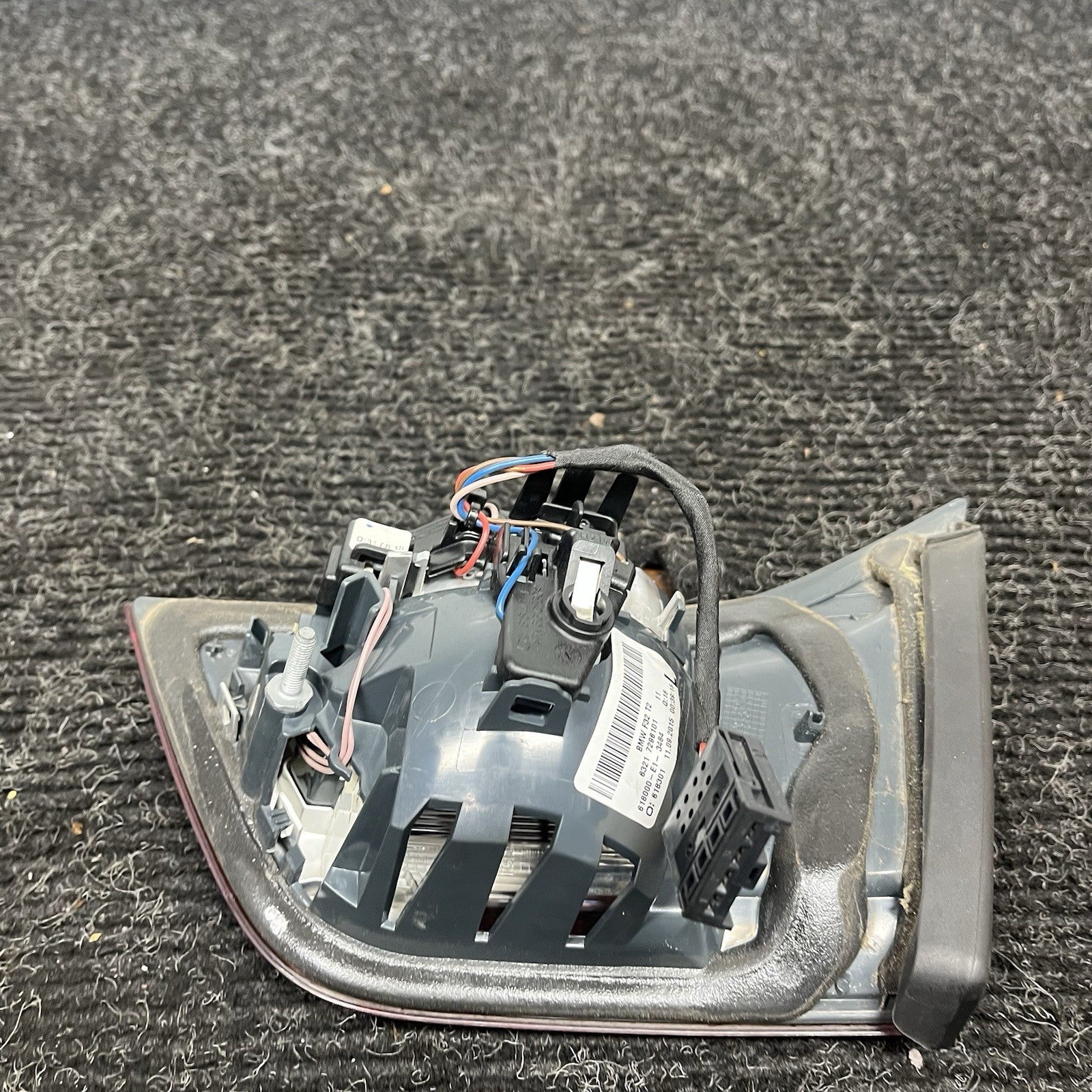 ☑️ 14-17 OEM BMW F32 F33 F83 M4 PRE-LCI Rear Left Driver Inner Trunk Taillight