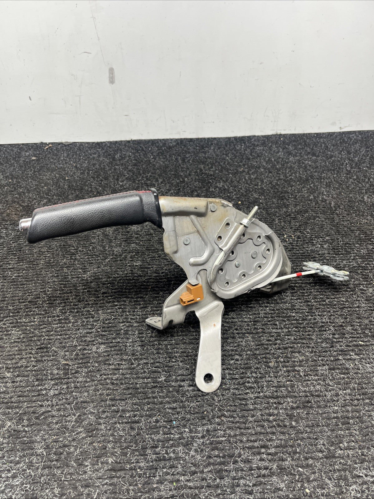 ☑️ 2013-2017 SUBARU BRZ FRS A86 GT86 FA20 2.0L OEM LEATHER E-BRAKE HANDLE ASSY