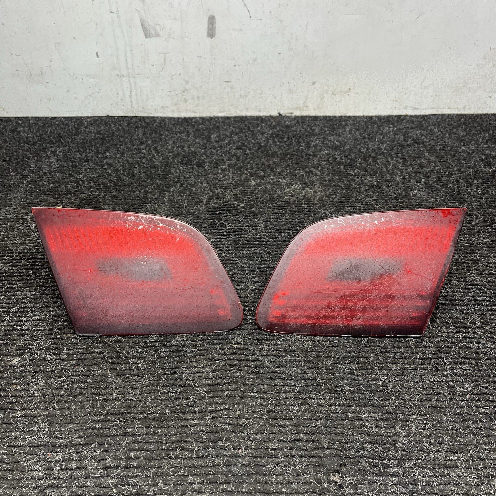 ☑️ 2007-2010 BMW E92 328i 335i COUPE INNER TAIL LIGHT PAIR PRE-LCI OEM NOTE