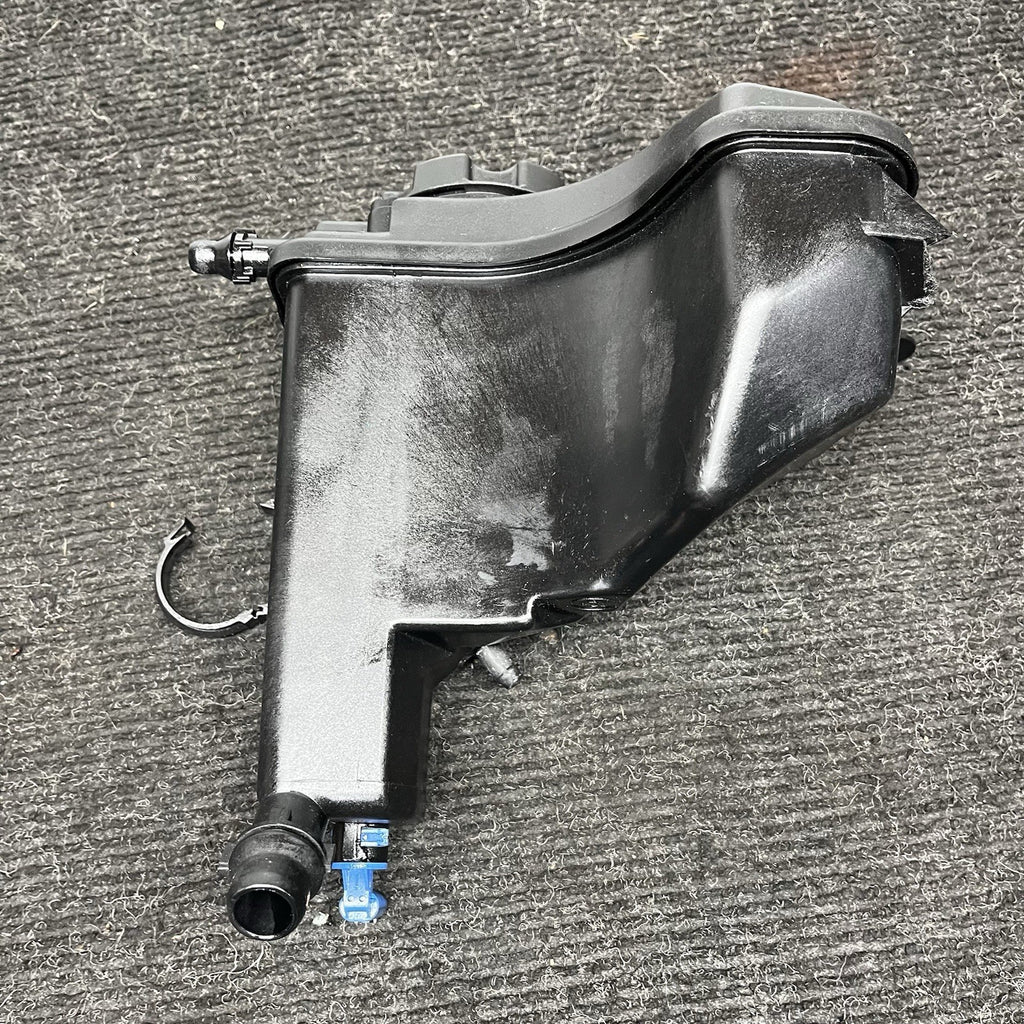 ☑️ 09-11 BMW E90 335d 3.0L Diesel Radiator Expansion Coolant Recovery Bottle OEM