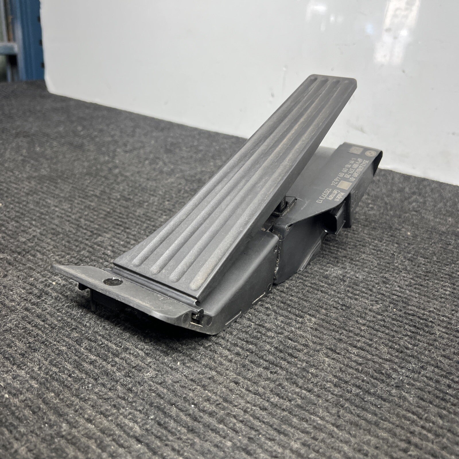 ☑️ Bmw E82 F88 128i 135i Gas Throttle Floor Pedal Lever Module Oem