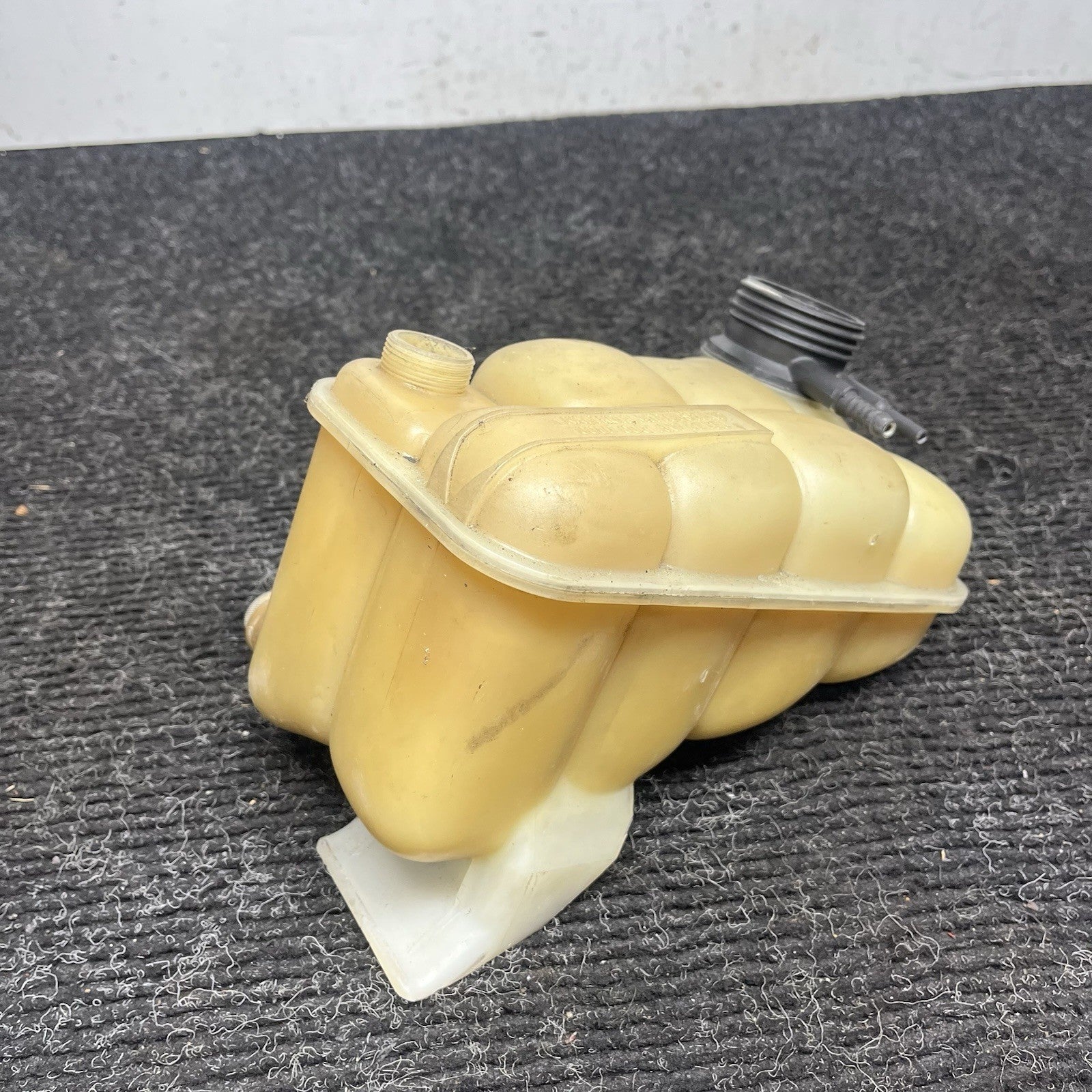 ☑️ 1982-1994 BMW E30 318i 325i 1712641 Coolant Expansion Reservoir Tank OEM