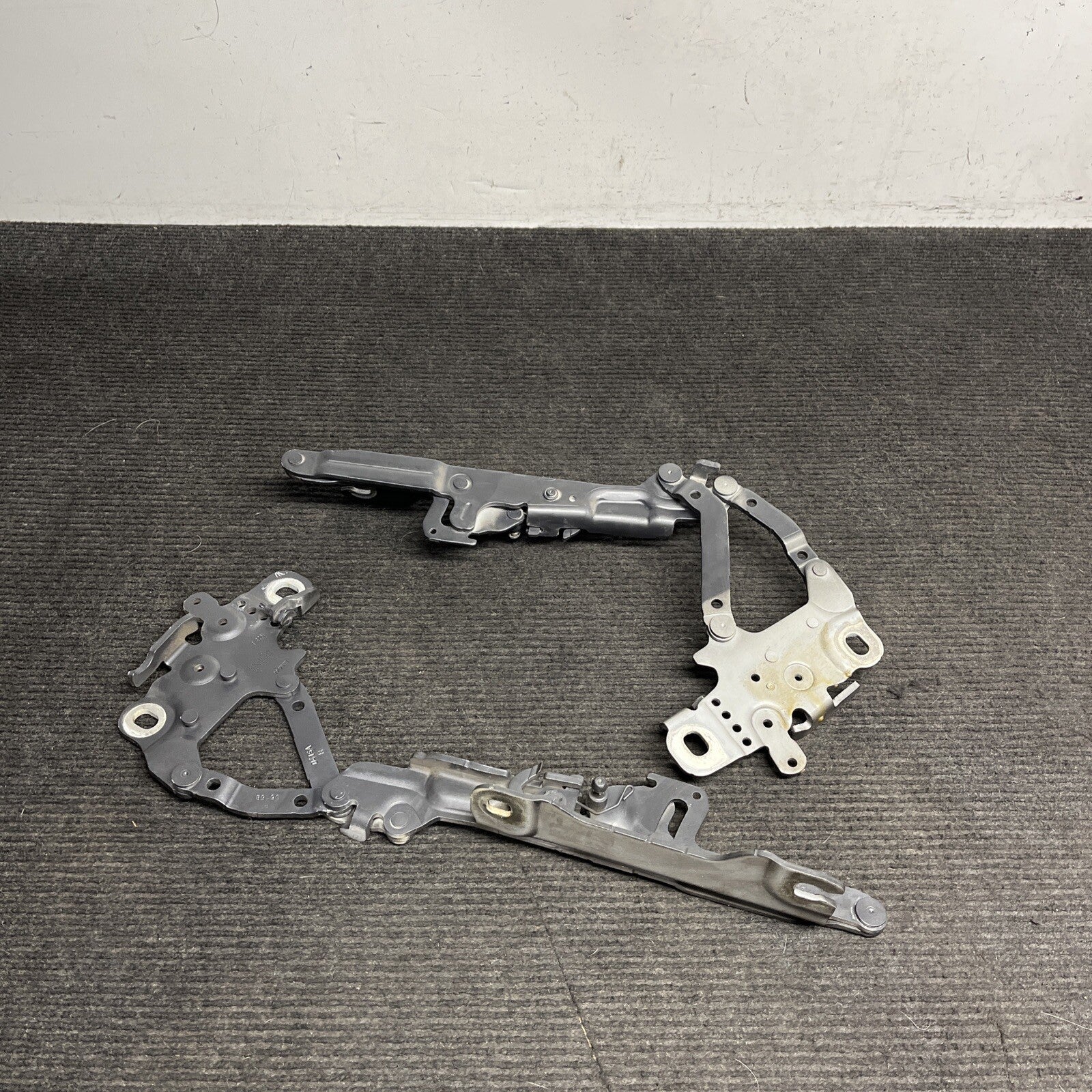 ☑️ BMW F22 F30 F32 F80 F82 OEM FRONT LEFT RIGHT HOOD BONNET LID HINGES
